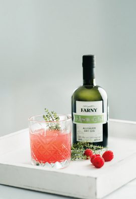 FARNY Alpen GIN Raspberry Thyme Smash